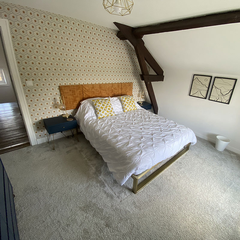 Grand lit dans la chambre Veuve