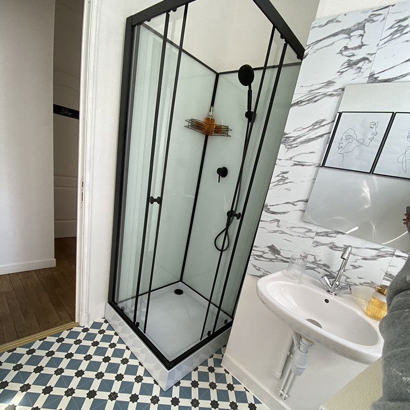 En-suite shower room